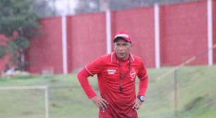 Ex-Vila Nova, Hemerson Maria surpreende e revela ligação para Hugo