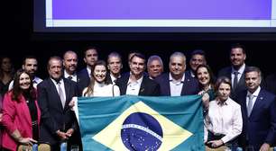 Alfredo Gaspar vira vice de Flávio Bolsonaro um dia após lançar candidatura ao Senado por AL