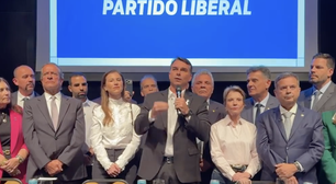 Flávio Bolsonaro diz que teve filhas para cuidarem dele quando for idoso: 'Fiz exatamente para isso'