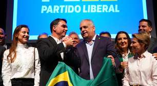 'Estarei como para-choque na retaguarda', diz Alfredo Gaspar a Flávio Bolsonaro após ser confirmado com vice