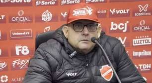 Guto Ferreira ganha reforços no Vila Nova para jogo contra o Sport