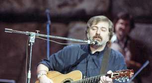 De 'Locomotiva' a 'Avvelenata', música de Guccini é manifesto de política e memória