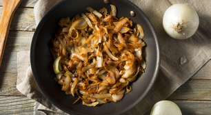 Cebola caramelizada caseira: receita fácil e irresistível