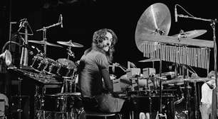 Geddy Lee, Alex Lifeson e bateristas convidados famosos homenageiam Neil Peart em novo documentário