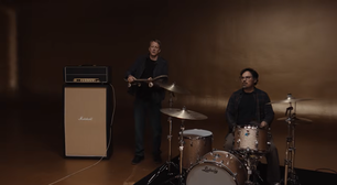 Weezer lança clipe de "C.E.O." com Tony Hawk, diretor de "Obsessão" e vários atores