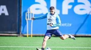 Fora dos planos, lateral é liberado pelo Grêmio a procurar outro clube