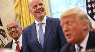 FIFA reafirma apoio a Infantino após crise e pedido de desculpas