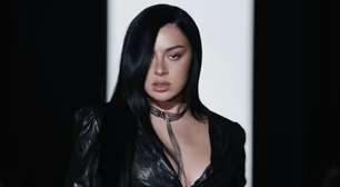 "Tudo faz sentido": Charli XCX revela influência de "Escola de Rock" em seu novo disco