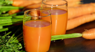 Esse suco favorece a visão, o coração e a pele; veja qual é