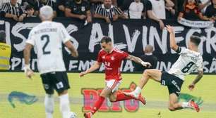 Diniz culpa arbitragem por eliminação do Corinthians na Copa do Brasil