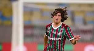 Fluminense anuncia renovação de contrato de Ruan Sales, joia da base