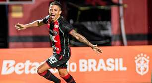 Vitória goleia o Athletico e carimba vaga nas quartas da Copa do Brasil