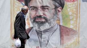 Mojtaba Khamenei estaria à beira da morte, diz mídia