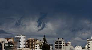 Aulas suspensas no RJ, tornado no RS: Sexta tem alerta de tempestades e ventos fortes em vários estados