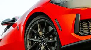 Ford planeja Mustang de quatro portas com motor a combustão pela primeira vez na história