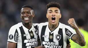 Igor Jesus e Luiz Henrique curtem publicação do Botafogo nas redes sociais