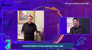 Faustão homenageia o filho, João Silva, na TV: 'Faz o estilo dele'; assista