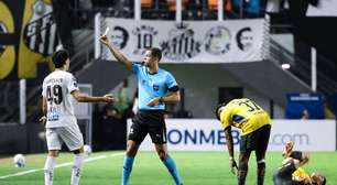 Santos x Athletico-PR: Confira odds para apostar em cartões