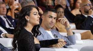 Cristiano Ronaldo e Georgina reagem à ida de fãs ao casamento errado