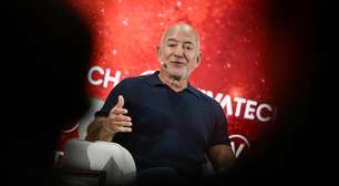 Consórcio com Bezos e brasileiro está perto de comprar participação no Liverpool