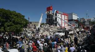 Hospital pediátrico desaba em Cali com terremoto e deixa morto e soterrados