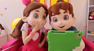 Maria Clara &amp; JP levam fenômeno do YouTube aos palcos em espetáculo infantil no RJ