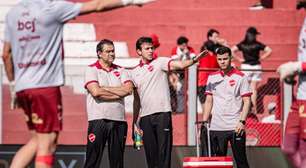 Vila Nova acende alerta após quatro derrotas em cinco jogos