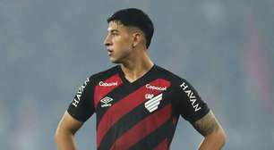 América-MEX busca reforço e mira lateral do Athletico