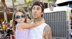 Travis Barker revela premonição de sua filha antes de acidente de avião quase fatal