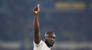 Napoli vende Lukaku para clube turco e mira atacante brasileiro para o ataque