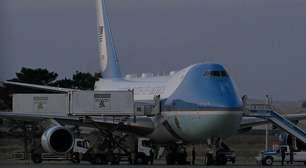 Trump confirma que trocou secretamente de avião devido a possível ameaça