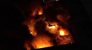 Incêndio atinge galpão comercial no Centro de São Paulo