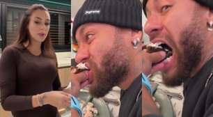 Neymar prova comida feita por Bruna Biancardi e é sincerão: 'Meio duro'