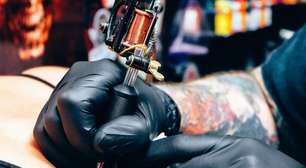 Trabalhar sete dias por semana nesta startup de IA não era comprometimento suficiente; eles também exigiam uma tatuagem obrigatória