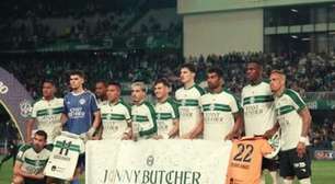 Coritiba homenageia torcedor inglês Jonny Butcher; veja o vídeo