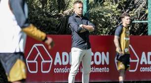 STJD denuncia Rafinha por xingar árbitro em derrota do São Paulo