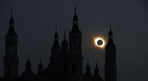 Veja as imagens mais impactantes do eclipse solar total