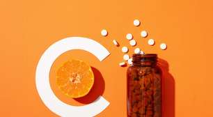 Vitamina C pode ajudar a preservar o volume da massa cinzenta cerebral em idosos