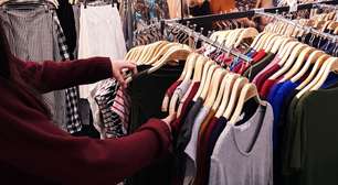 Como as roupas que usamos impactam o meio ambiente