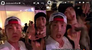 J-Hope e RM, do BTS, são criticados por irem a show de Chris Brown