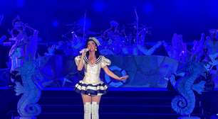 Katy Perry anima festa privada na Sardenha e puxa parabéns para Domenico Dolce