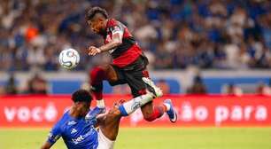Bruno Henrique, do Flamengo, revela inchaço após sofrer entrada dura