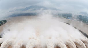 Pensávamos que a China tinha aprendido a lição quando alterou a rotação da Terra com uma de suas construções, mas está construindo uma ainda maior