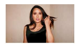 Simples e acessível: Salma Hayek, aos 59 anos, tem ritual matinal de cuidados que envolve rosto, área dos olhos e lábios