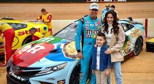 NASCAR: carro #54 de Ty Gibbs terá pintura icônica de Kyle Busch em homenagem em Bristol