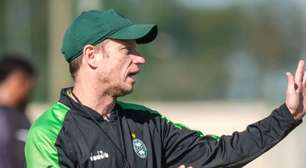 Josué fora; veja a escalação do Coritiba diante do São Paulo