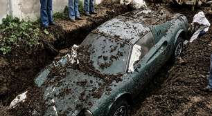 A bizarra história da Ferrari encontrada enterrada em um jardim em 1978