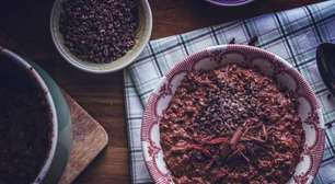 Mingau de chocolate de micro-ondas: cremoso, rápido e saudável