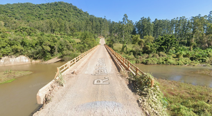 Mulher é encontrada morta presa a pilar de ponte