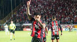 Vitória vence Botafogo e partida termina em agitação no campo